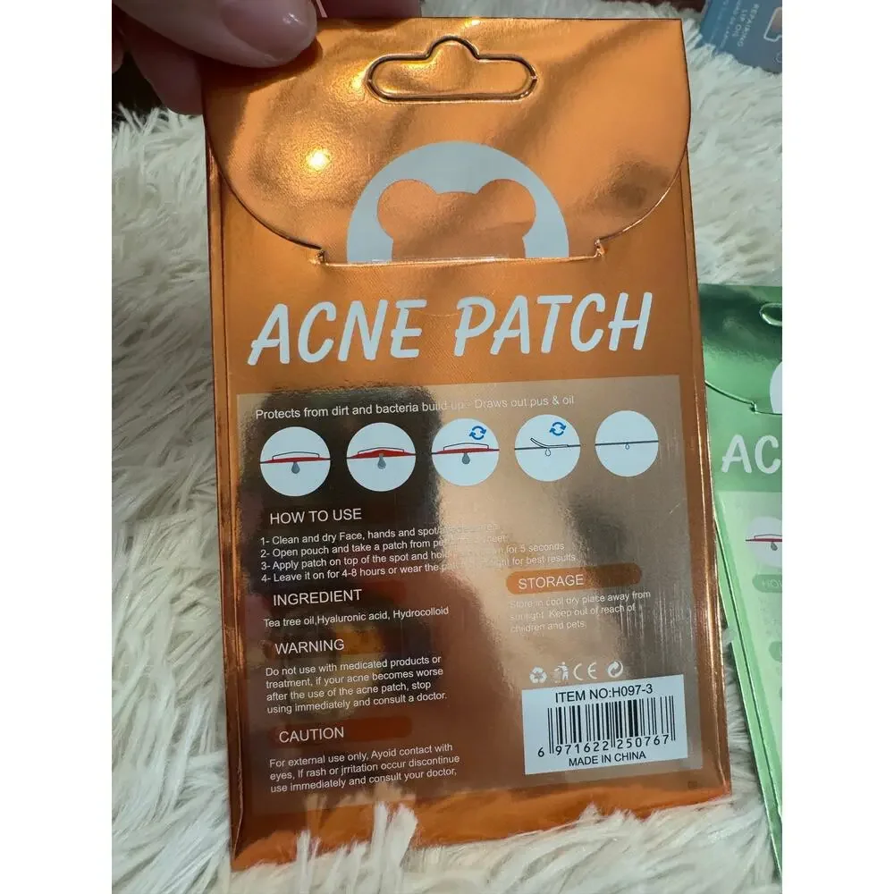 Set of 2 acne patches with super cute designs